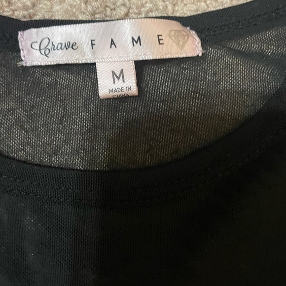 Grave Fame black short sleeve top sheer shoulder area size medium - Picture 3 of 9